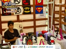 Emprendimientos y artesanías en la plaza de ferias