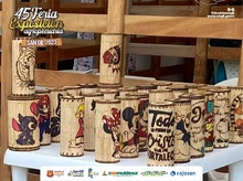 Emprendimientos y artesanías en la plaza de ferias