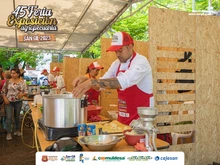 Qué sabroso sabe el maíz y la buena chicha preparada por nuestros cocineros