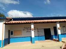 Suministro de materiales de construcción a la Escuela Educativa de la Vereda Puente Tierra