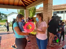 Jornada de entretenimiento y entrega de obsequios a los niños de nuestro campo