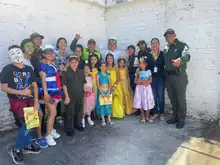 Actividades lúdico recreativas en el día de los niños en la Escuela de Pablo VI