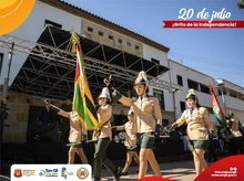 Desfile conmemorativo del 20 de julio