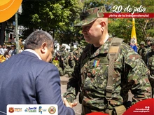 Desfile conmemorativo del 20 de julio