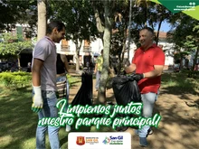 Jornada de limpieza del Parque Principal