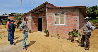 Alcaldía de San Gil entrega la primera de siete viviendas nuevas rurales, cuyo proyecto estuvo seis años en vilo